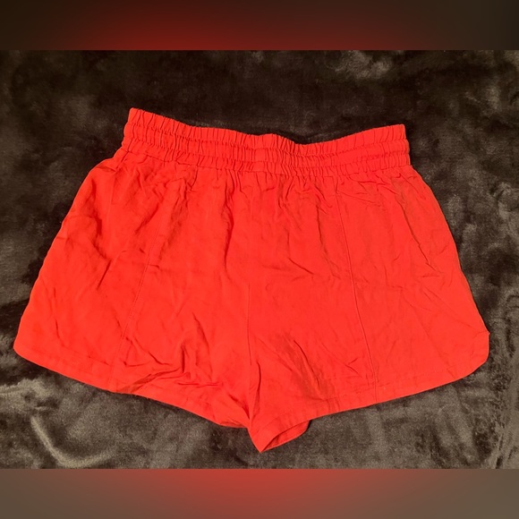 Mine Elastic Waist Short - Picture 2 of 3